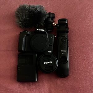 Canon EOS M50 Mark ii Black Camera with Ergonomic Grip and Matte Finish